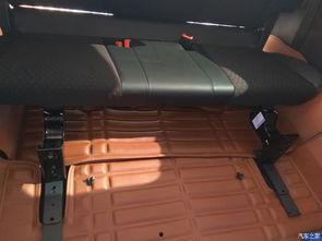 国产霸道二排座椅改装视频,舒适体验再升级！